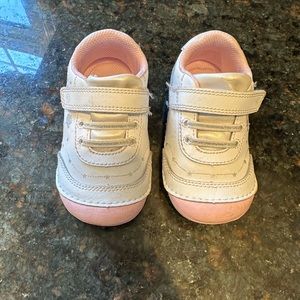 Stride Rite Adalyn First Walkers size 6W
